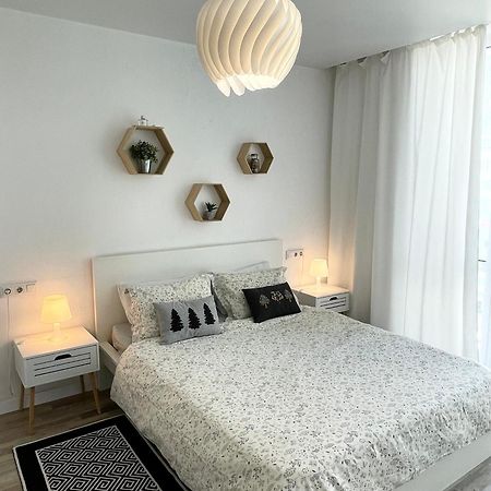 Scandinavian Apartment На Марсельской Kryzhanivka Exterior foto